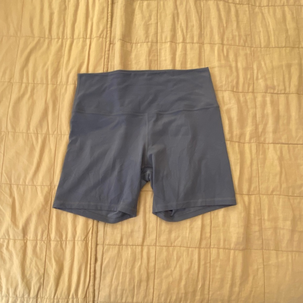 Women’s Lululemon Align Bike Shorts 12